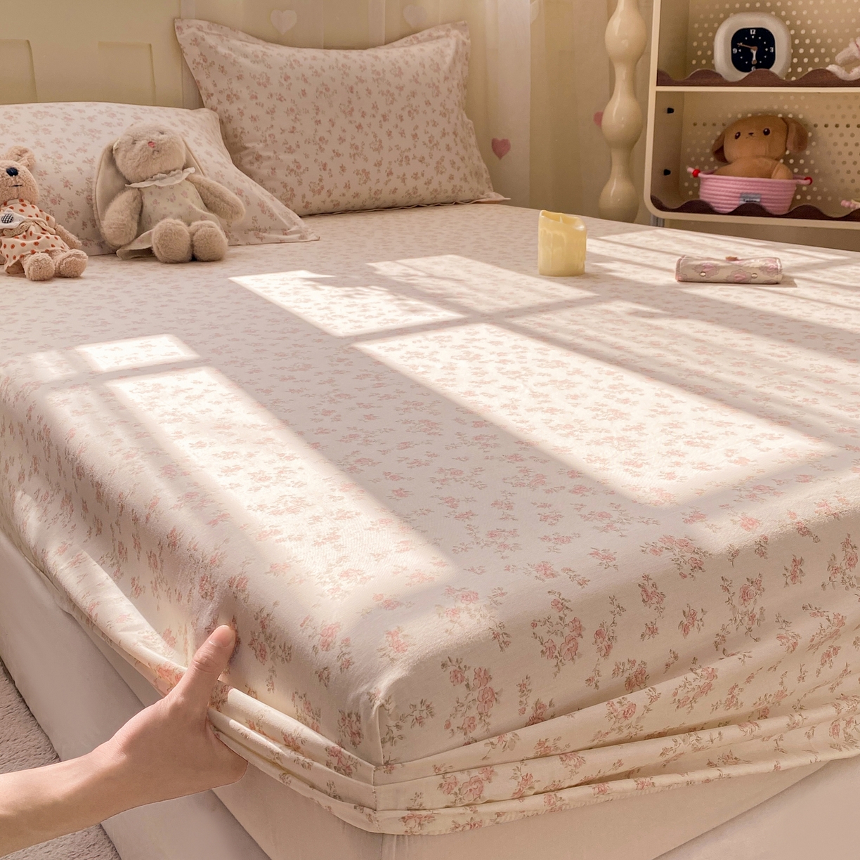 91家纺网 家纺一手货源 找家纺 女子家纺 2026新款全棉纯棉印花小印花花卉款单床笠床笠单件 俏佳人