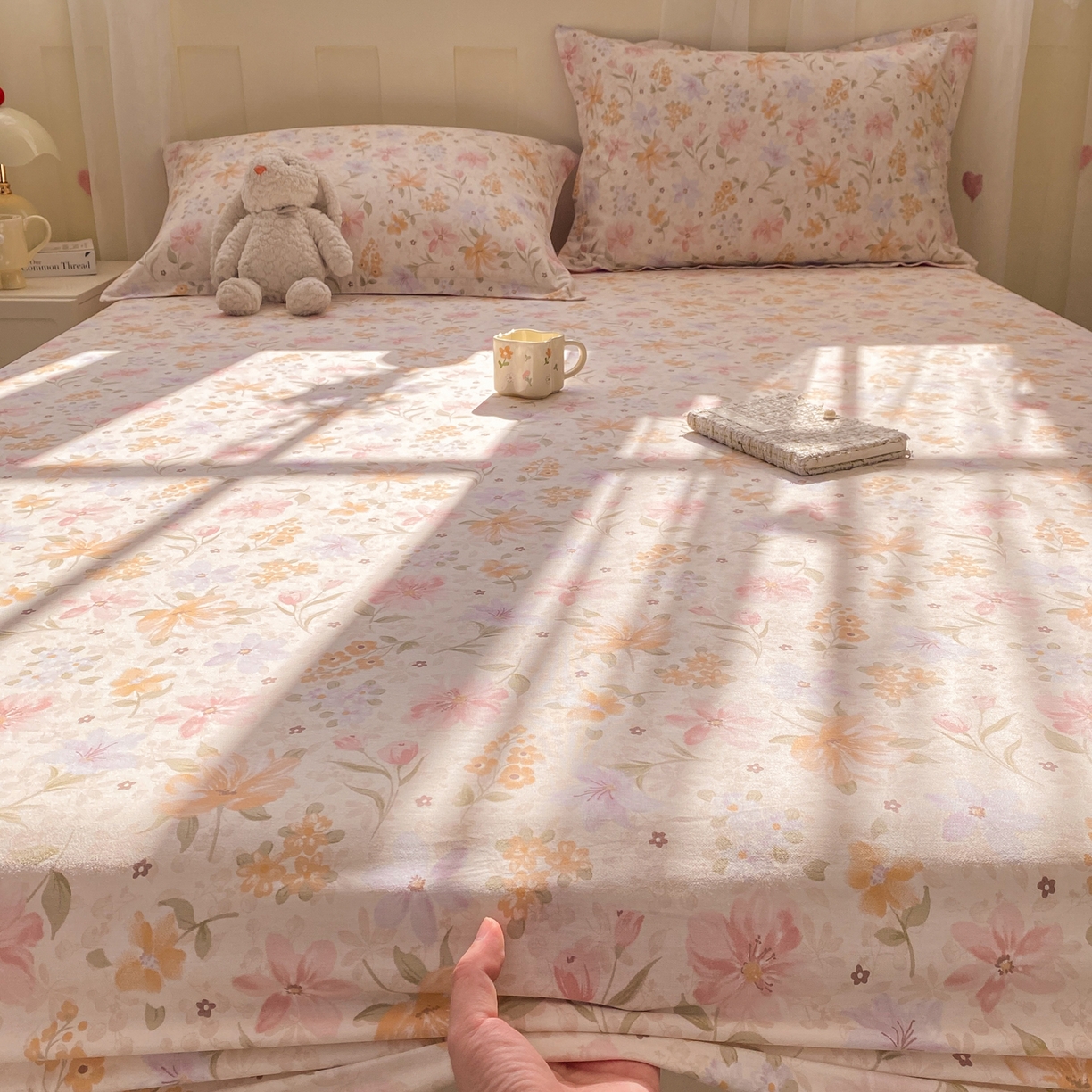 91家纺网 家纺一手货源 找家纺 女子家纺 2026新款全棉纯棉印花小印花花卉款单床笠床笠单件 苏糖粉