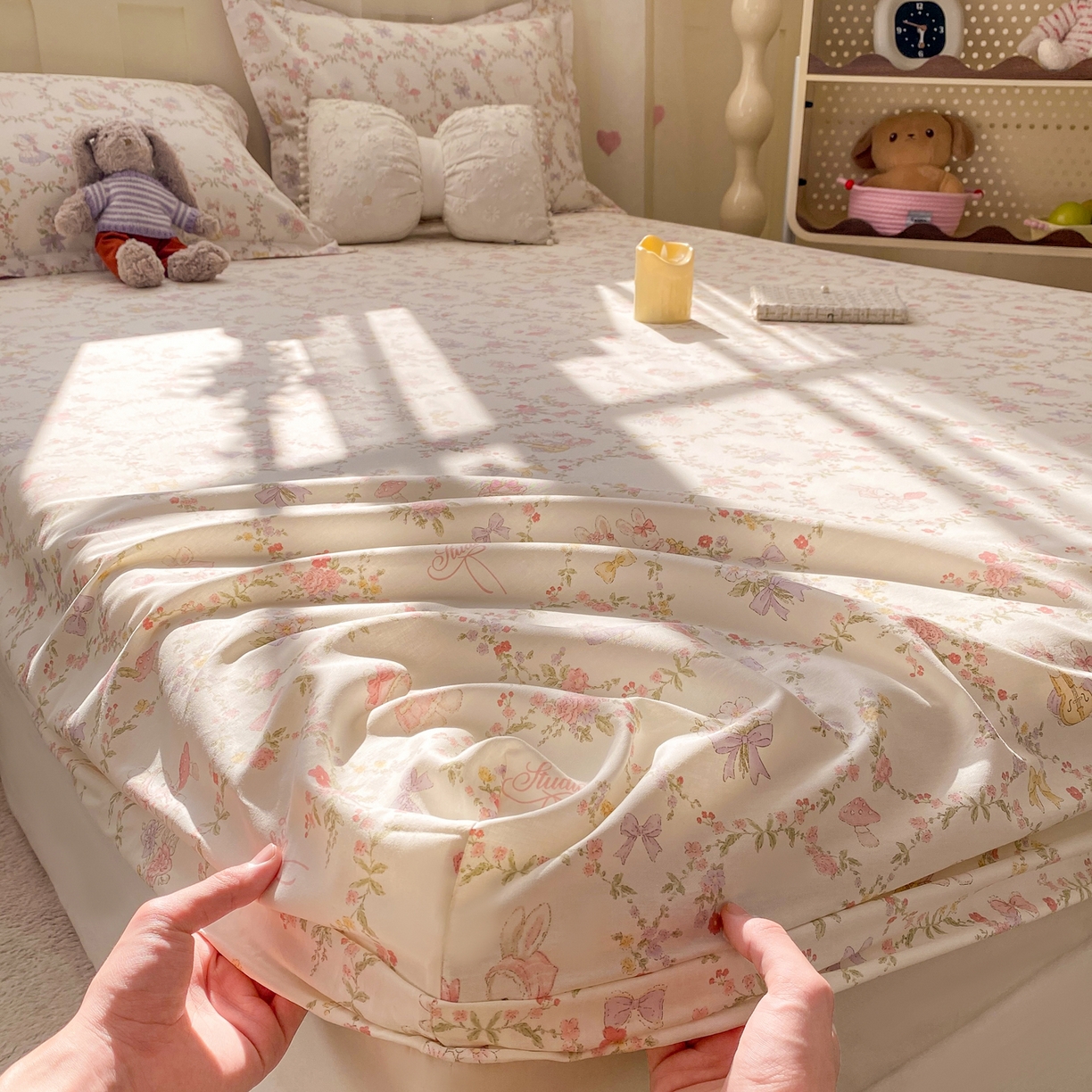 91家纺网 家纺一手货源 找家纺 女子家纺 2026新款全棉纯棉印花小印花花卉款单床笠床笠单件 童话花町