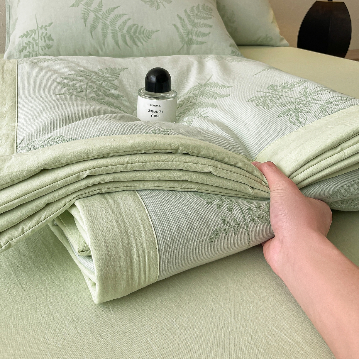 91家纺网 家纺一手货源 找家纺 （总）吾诺家居 2026新款全棉色织提花三层纱夏被夏凉被空调被-华美