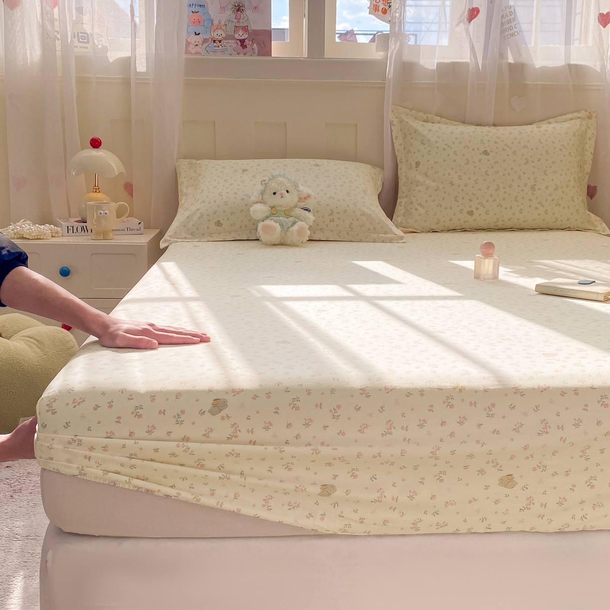 91家纺网 家纺一手货源 找家纺 女子家纺 2026新款全棉纯棉印花小印花花卉款单床笠床笠单件 微花耳耳粉