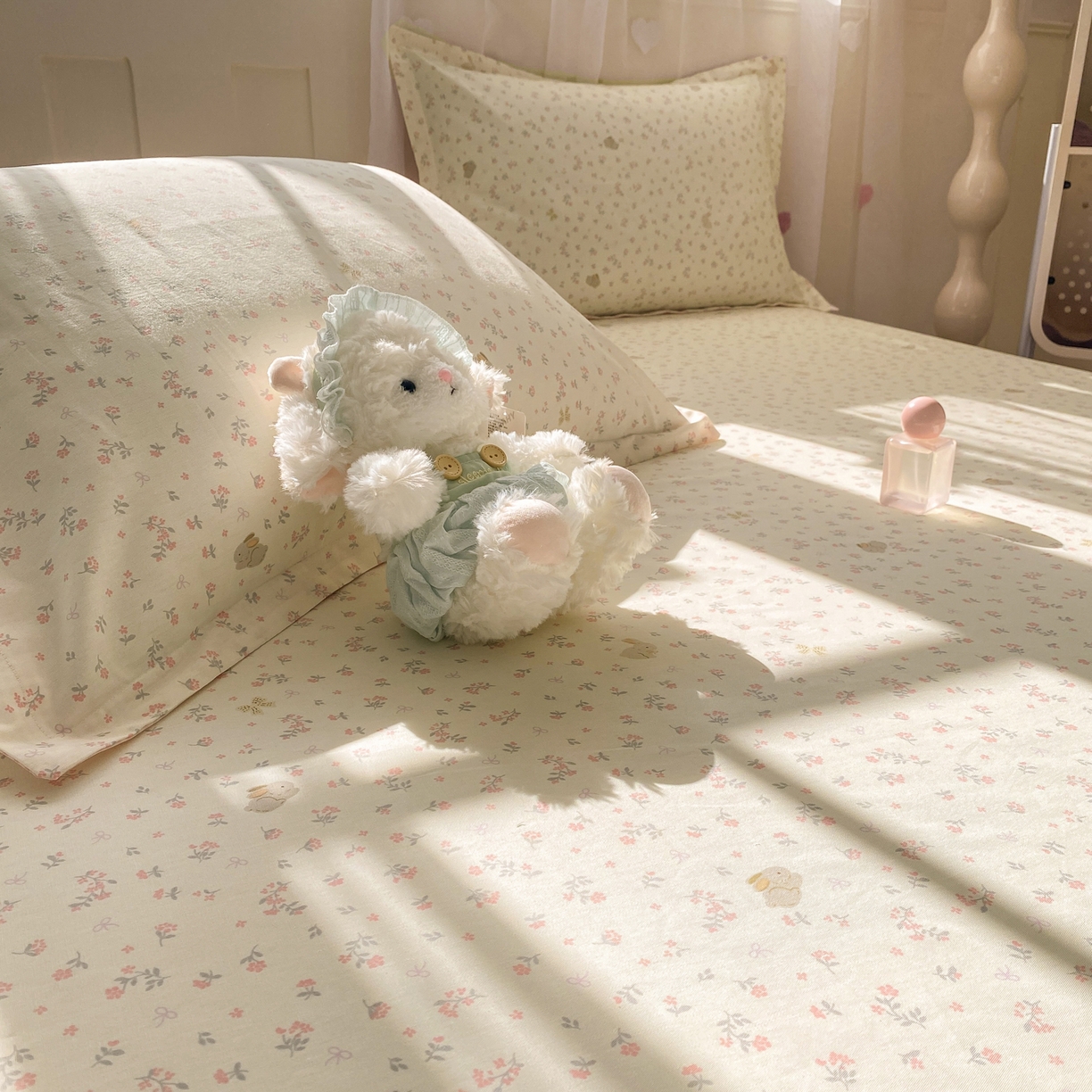 91家纺网 家纺一手货源 找家纺 女子家纺 2026新款全棉纯棉印花小印花花卉款单床笠床笠单件 微花耳耳粉