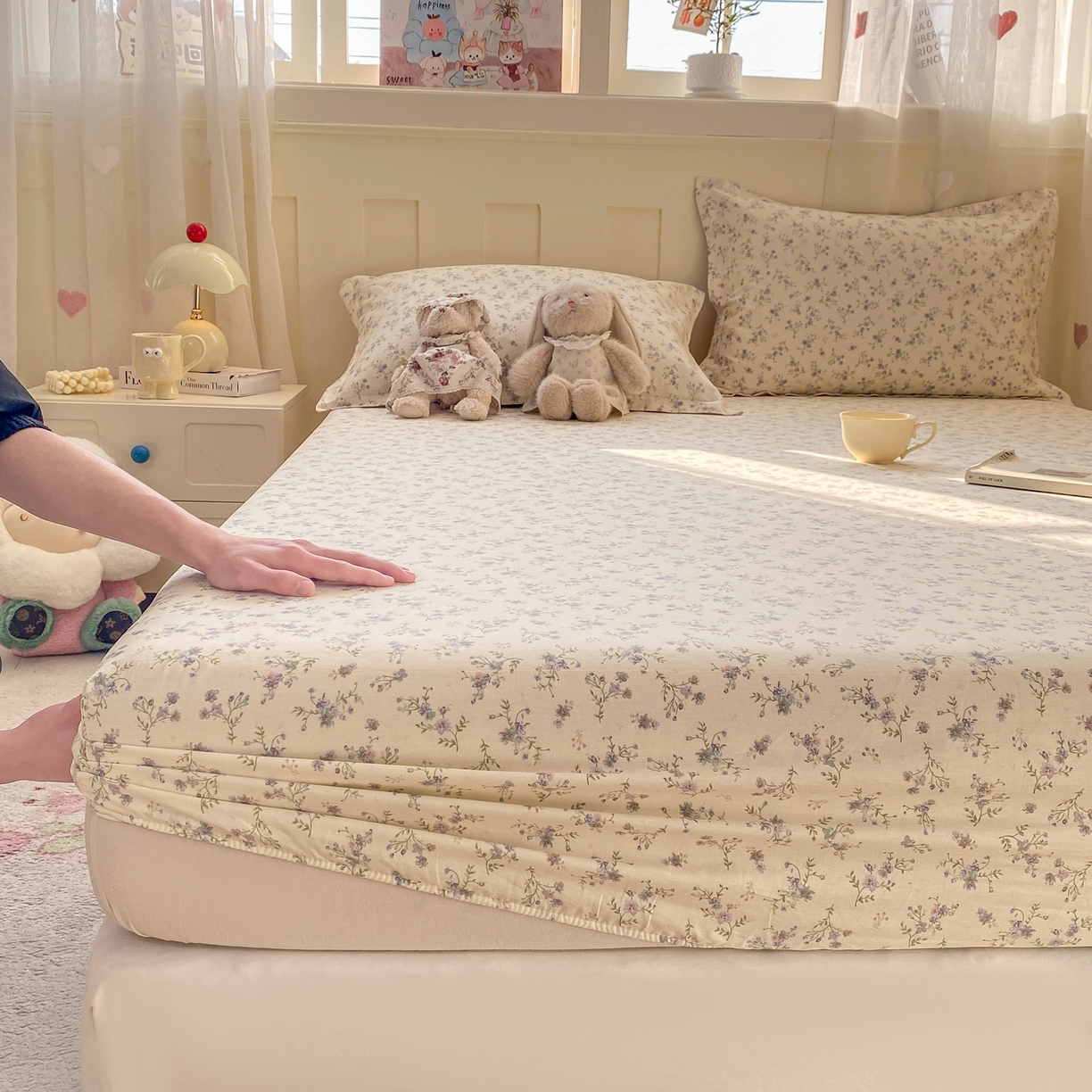 91家纺网 家纺一手货源 找家纺 女子家纺 2026新款全棉纯棉印花小印花花卉款单床笠床笠单件 星辰蔷薇