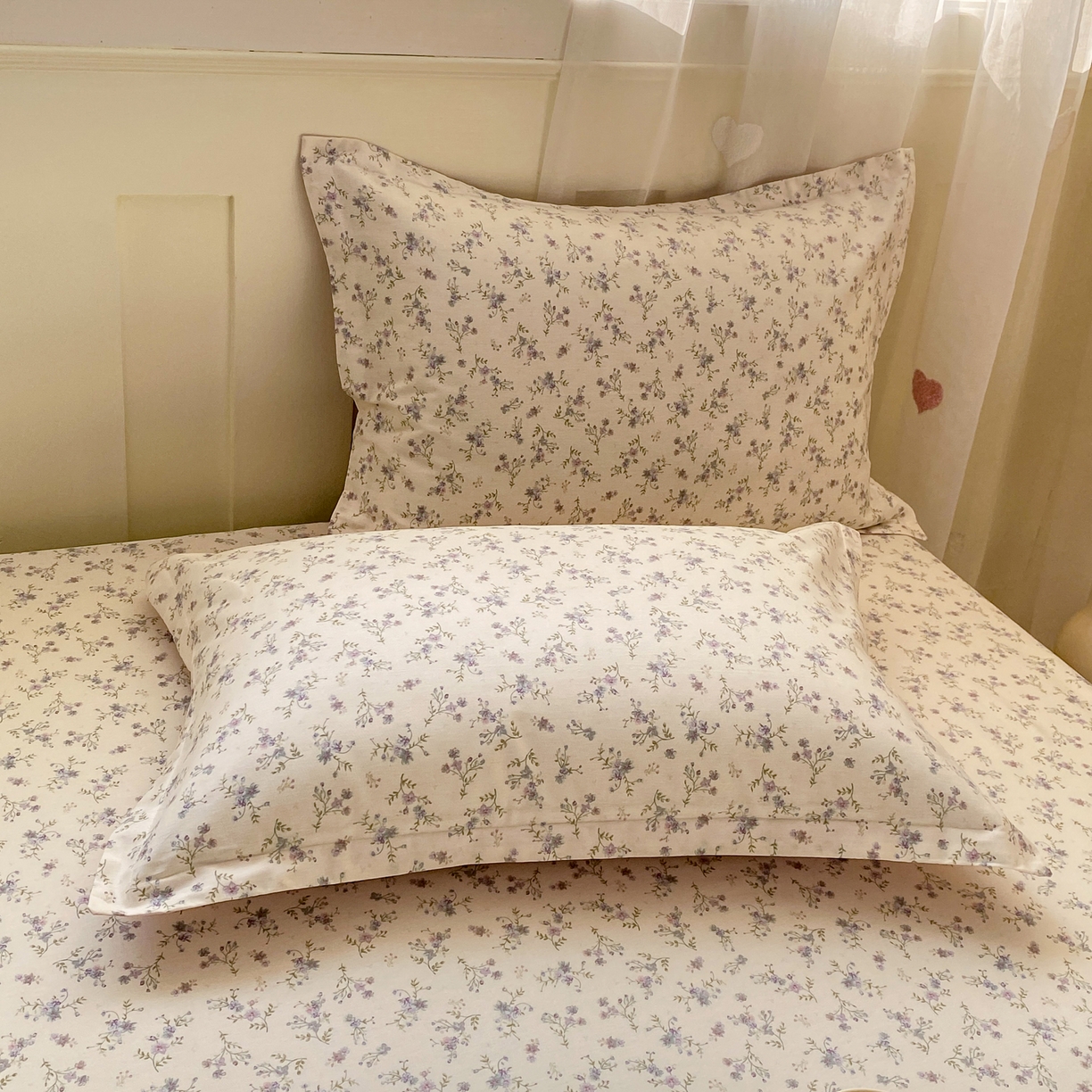 91家纺网 家纺一手货源 找家纺 女子家纺 2026新款全棉纯棉印花小印花花卉款单床笠床笠单件 星辰蔷薇