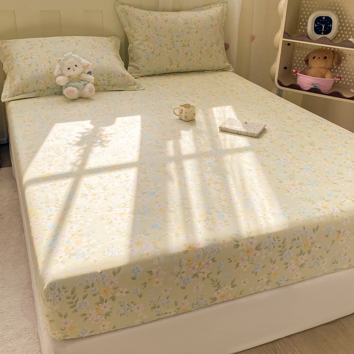 91家纺网 家纺一手货源 找家纺 女子家纺 2026新款全棉纯棉印花小印花花卉款单床笠床笠单件 徐徐花开