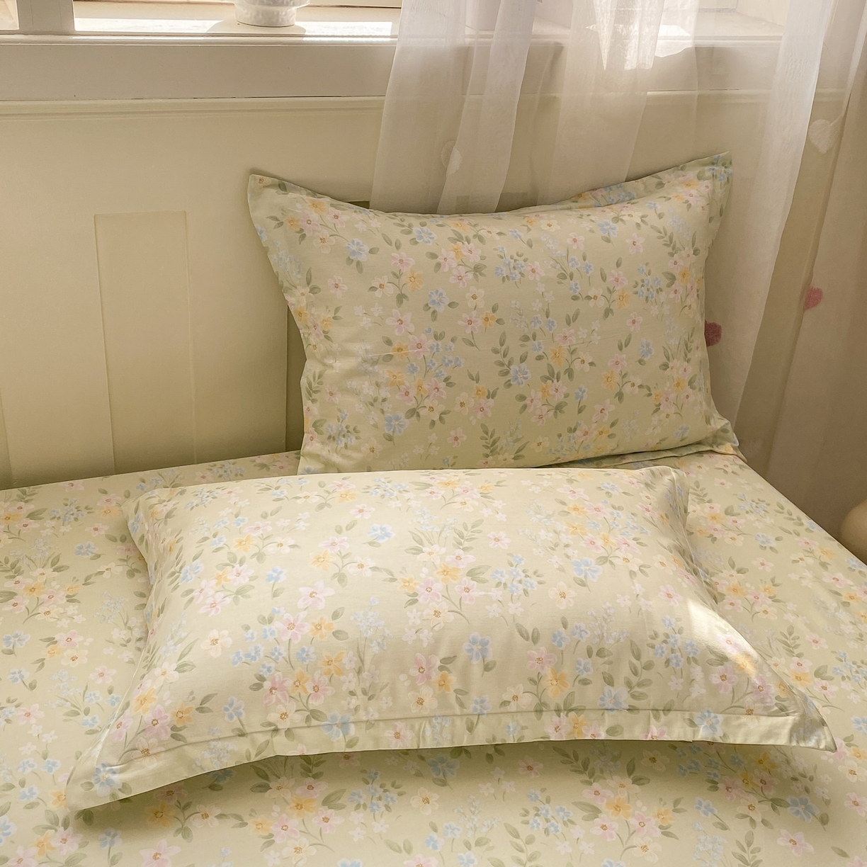 91家纺网 家纺一手货源 找家纺 女子家纺 2026新款全棉纯棉印花小印花花卉款单床笠床笠单件 徐徐花开