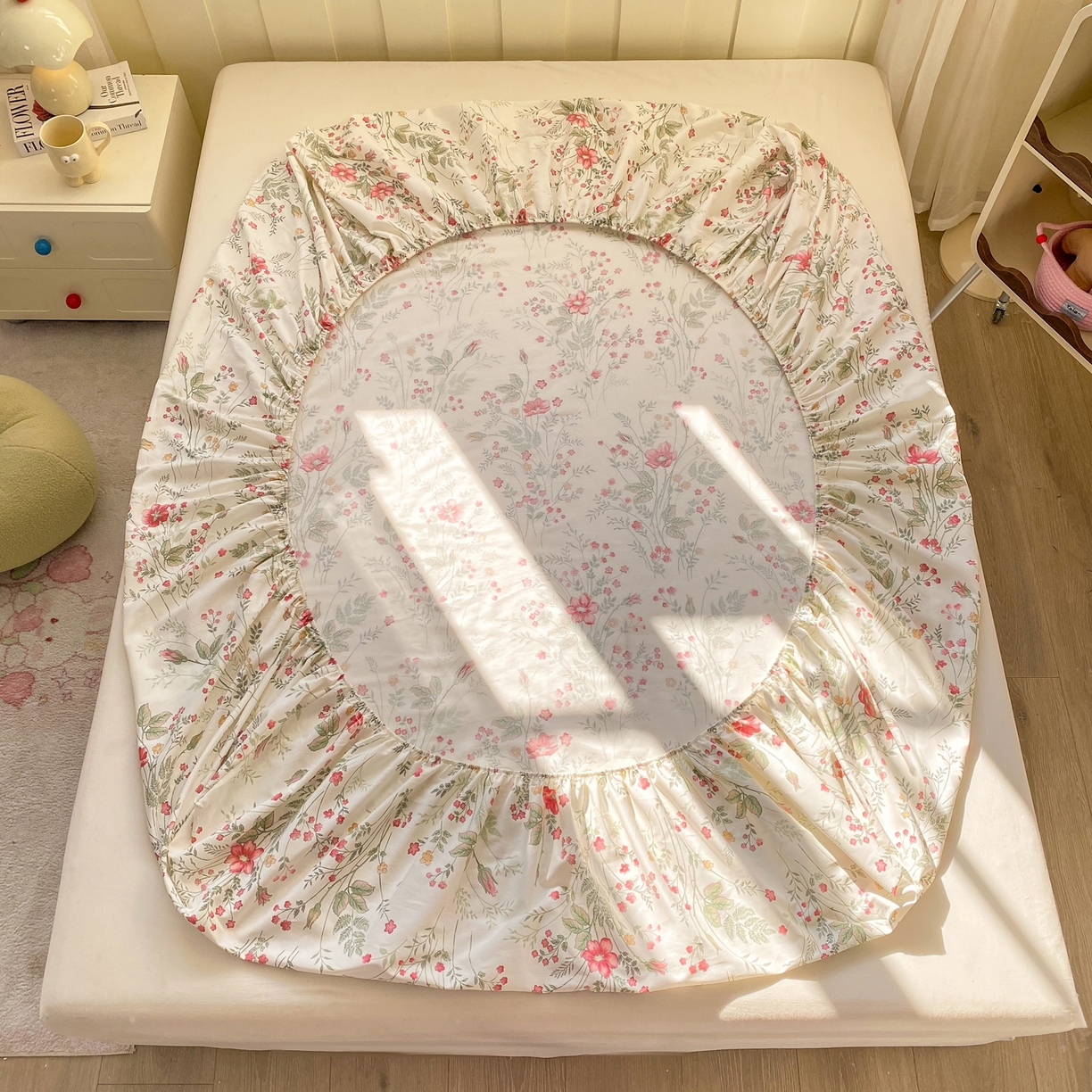 91家纺网 家纺一手货源 找家纺 女子家纺 2026新款全棉纯棉印花小印花花卉款单床笠床笠单件 玉笛花间