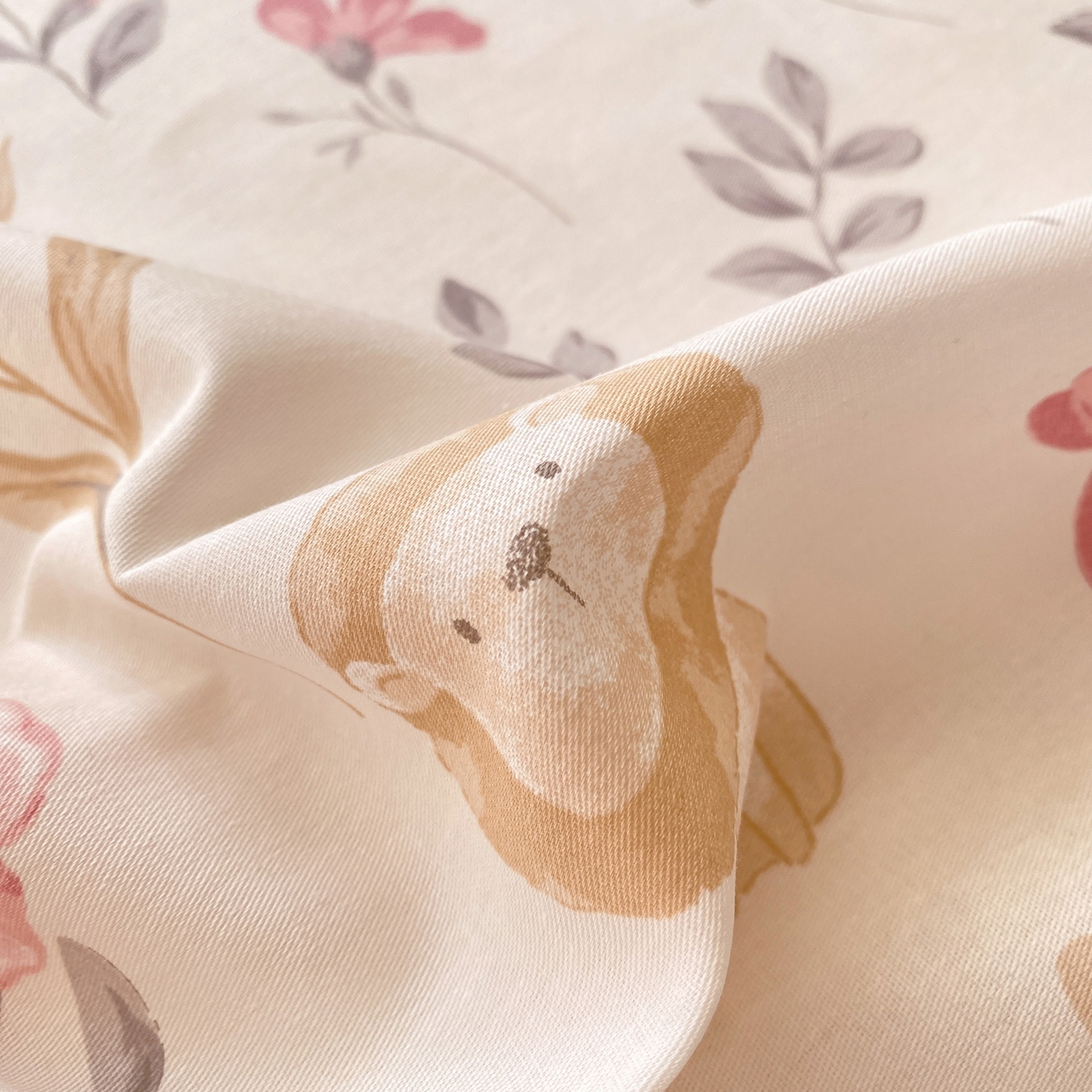 91家纺网 家纺一手货源 找家纺 女子家纺 2026新款全棉纯棉印花小印花花卉款单床笠床笠单件 自然手记粉