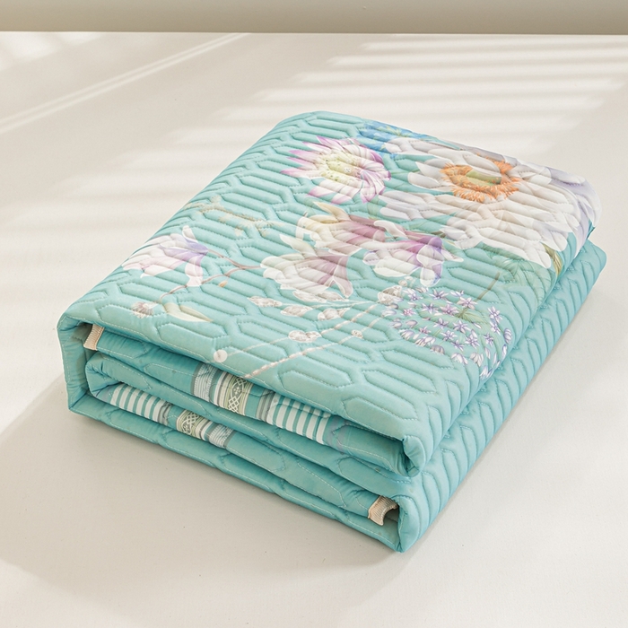 91家纺网 家纺一手货源 找家纺 羽梦家纺 2026新款冰柔丝乳胶床单款凉席秘密花园