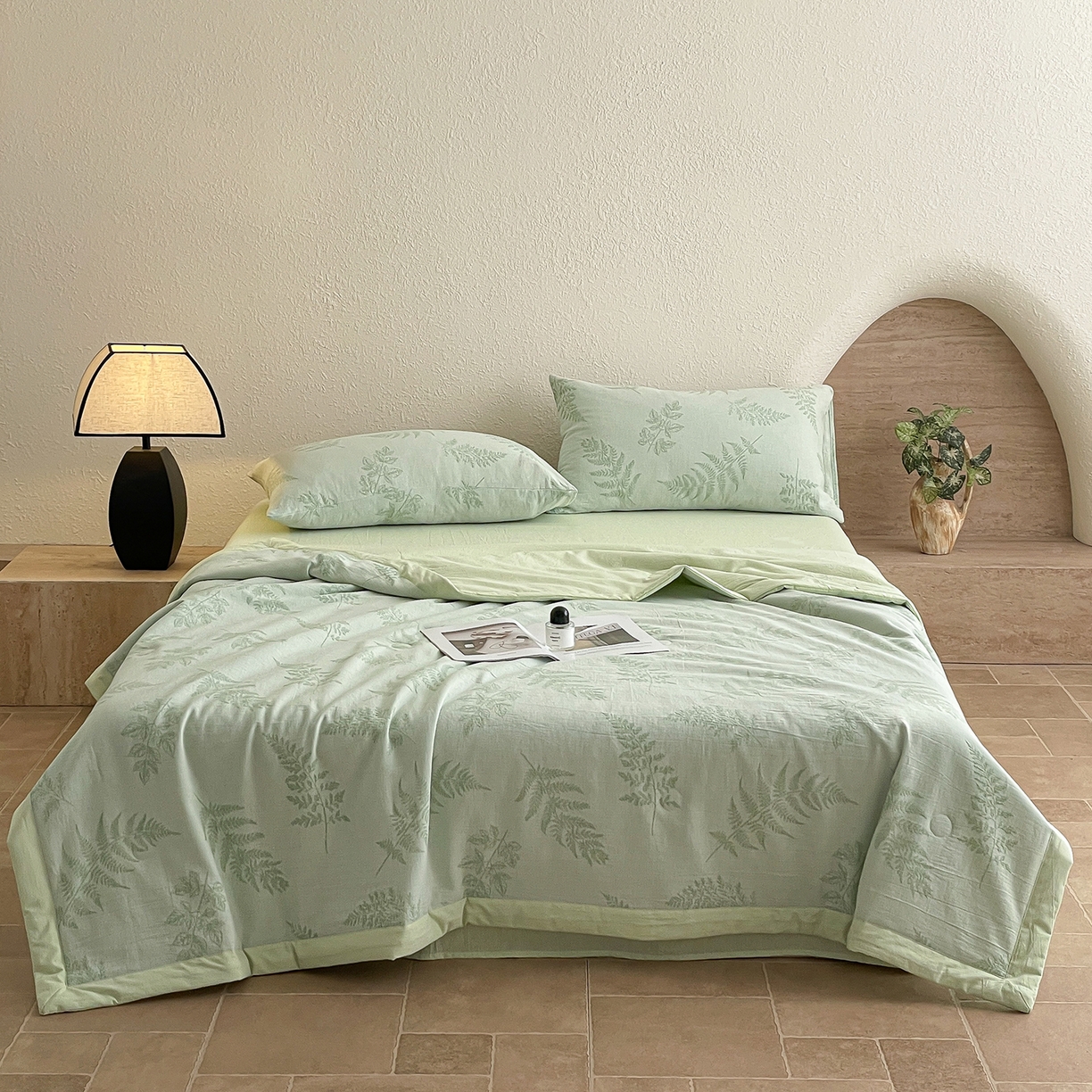 91家纺网 家纺一手货源 找家纺 吾诺家居 2026新款全棉色织提花三层纱夏被夏凉被空调被-华美 花影-绿