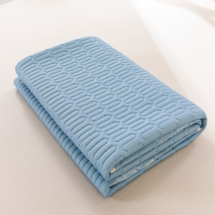 91家纺网 家纺一手货源 找家纺 羽梦家纺 2026新款冰柔丝乳胶床单款凉席倾城之恋