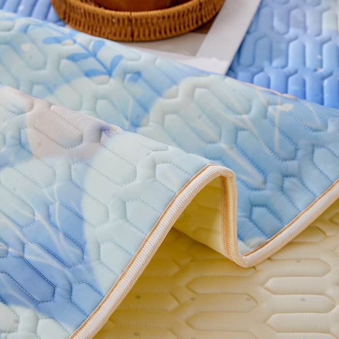 91家纺网 家纺一手货源 找家纺 羽梦家纺 2026新款冰柔丝乳胶床单款凉席云端兔语