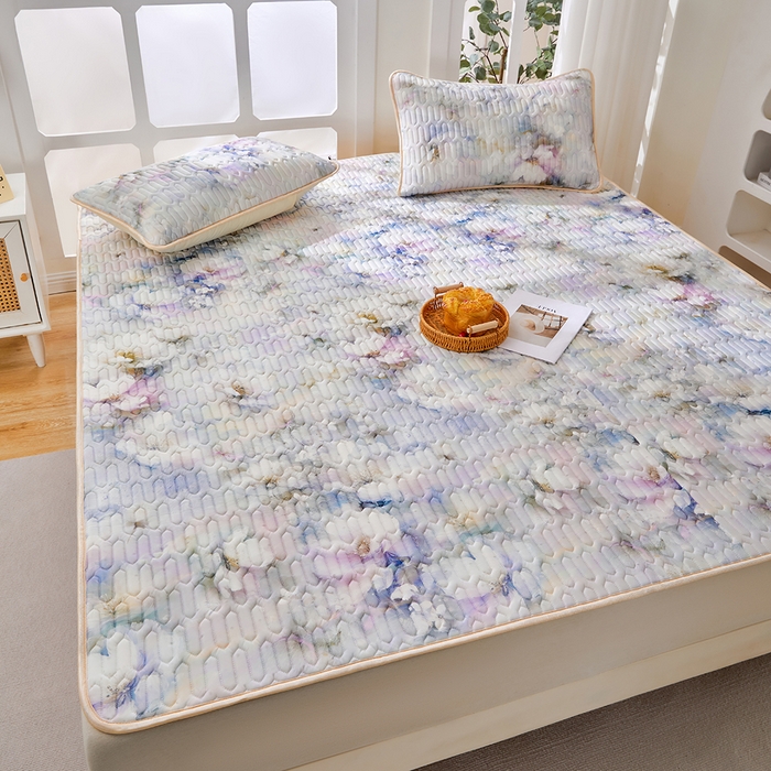 91家纺网 家纺一手货源 找家纺 羽梦家纺 2026新款冰柔丝乳胶床单款凉席雾里看花