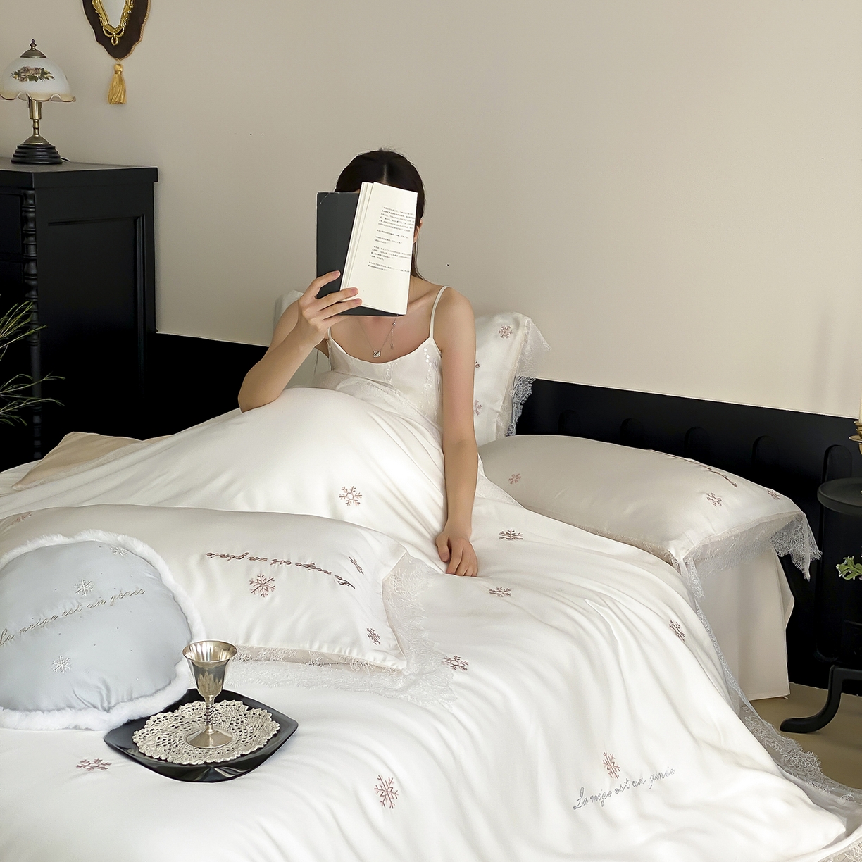 91家纺网 家纺一手货源 找家纺 初拾 2026新款60s兰精天丝“小雪花”四件套-艾莎公主 艾莎公主-裸粉