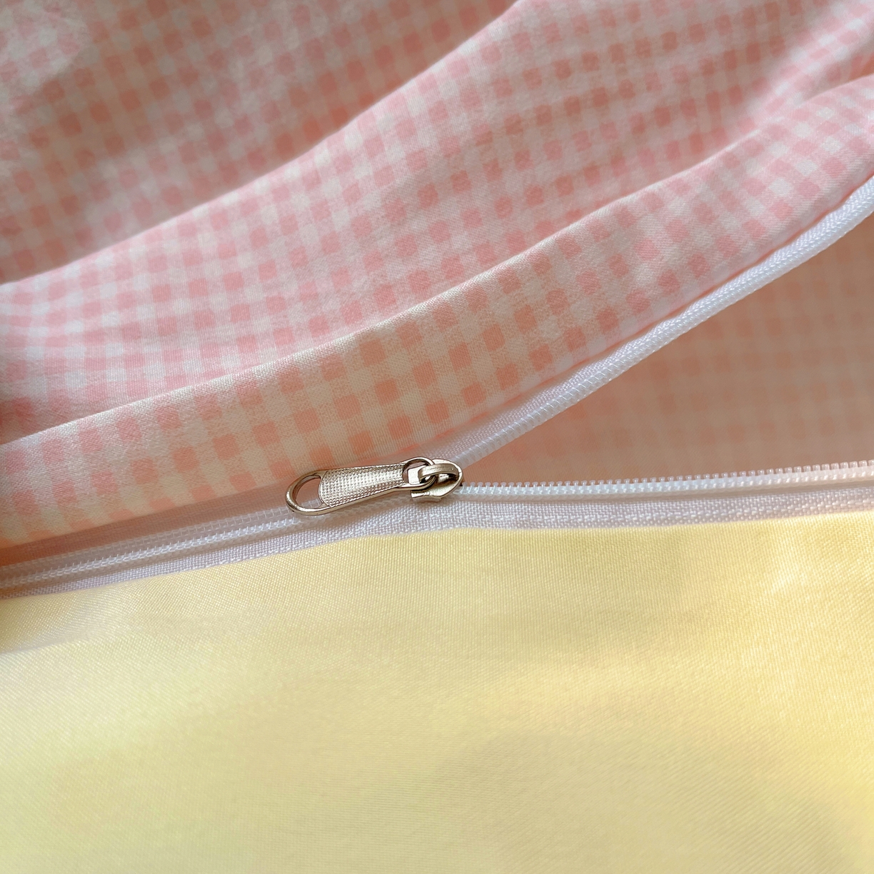 91家纺网 家纺一手货源 找家纺 韩都家居 2026春夏新款亲肤舒适毛巾绣四件套（包含买家秀原图） 苹果猫咪