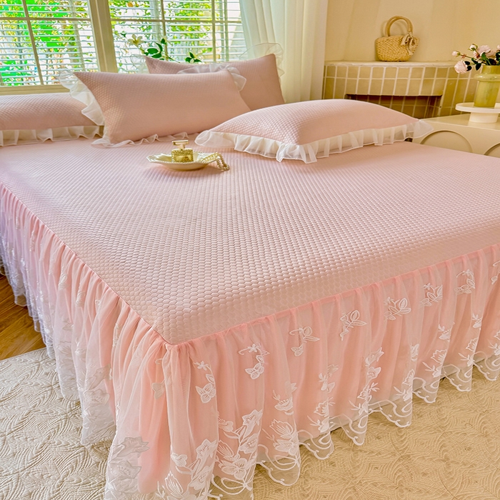 91家纺网 家纺一手货源 找家纺 （总）后庭寝室 2026新款冰感豆豆床裙凉席夏被空调被四件套-花语系列