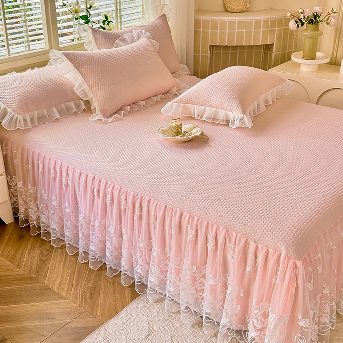 91家纺网 家纺一手货源 找家纺 （总）后庭寝室 2026新款冰感豆豆床裙凉席夏被空调被四件套-花语系列