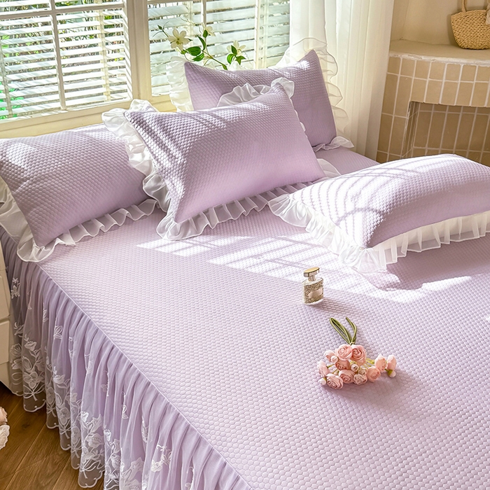 91家纺网 家纺一手货源 找家纺 后庭寝室 2026新款冰感豆豆床裙凉席夏被空调被四件套-花语系列 花语-浅紫