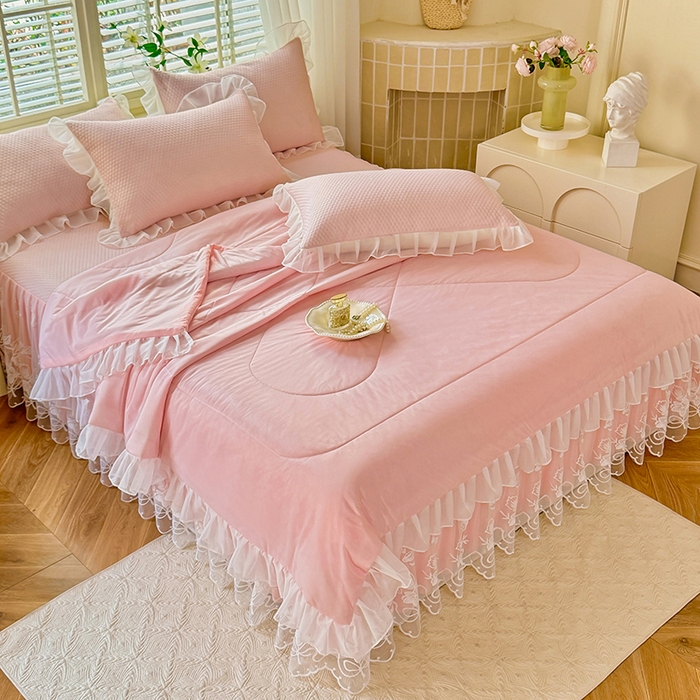 91家纺网 家纺一手货源 找家纺 后庭寝室 2026新款冰感豆豆床裙凉席夏被空调被四件套-花语系列 花语-嫩玉