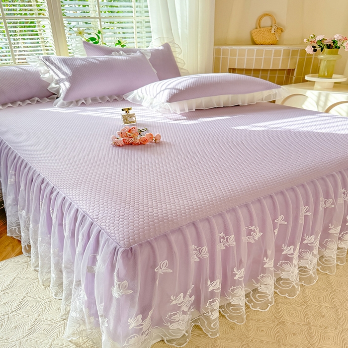 91家纺网 家纺一手货源 找家纺 后庭寝室 2026新款冰感豆豆床裙凉席夏被空调被四件套-花语系列 花语-浅紫