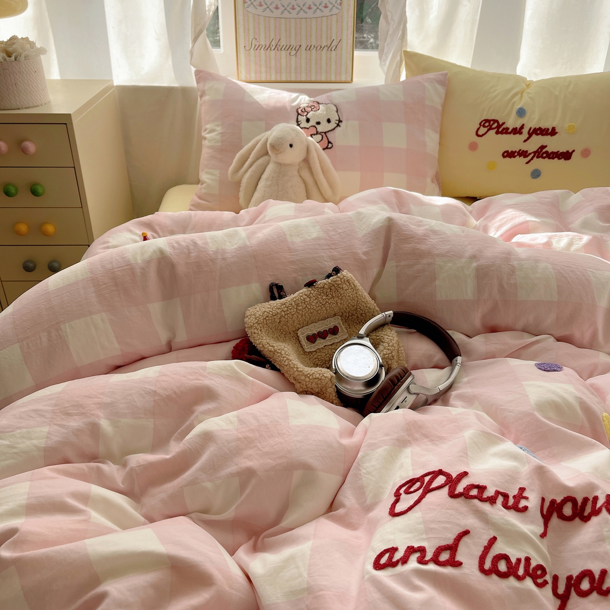 91家纺网 家纺一手货源 找家纺 韩都家居 2026春夏新款亲肤舒适毛巾绣四件套（包含买家秀原图） 蛋糕奶油猫