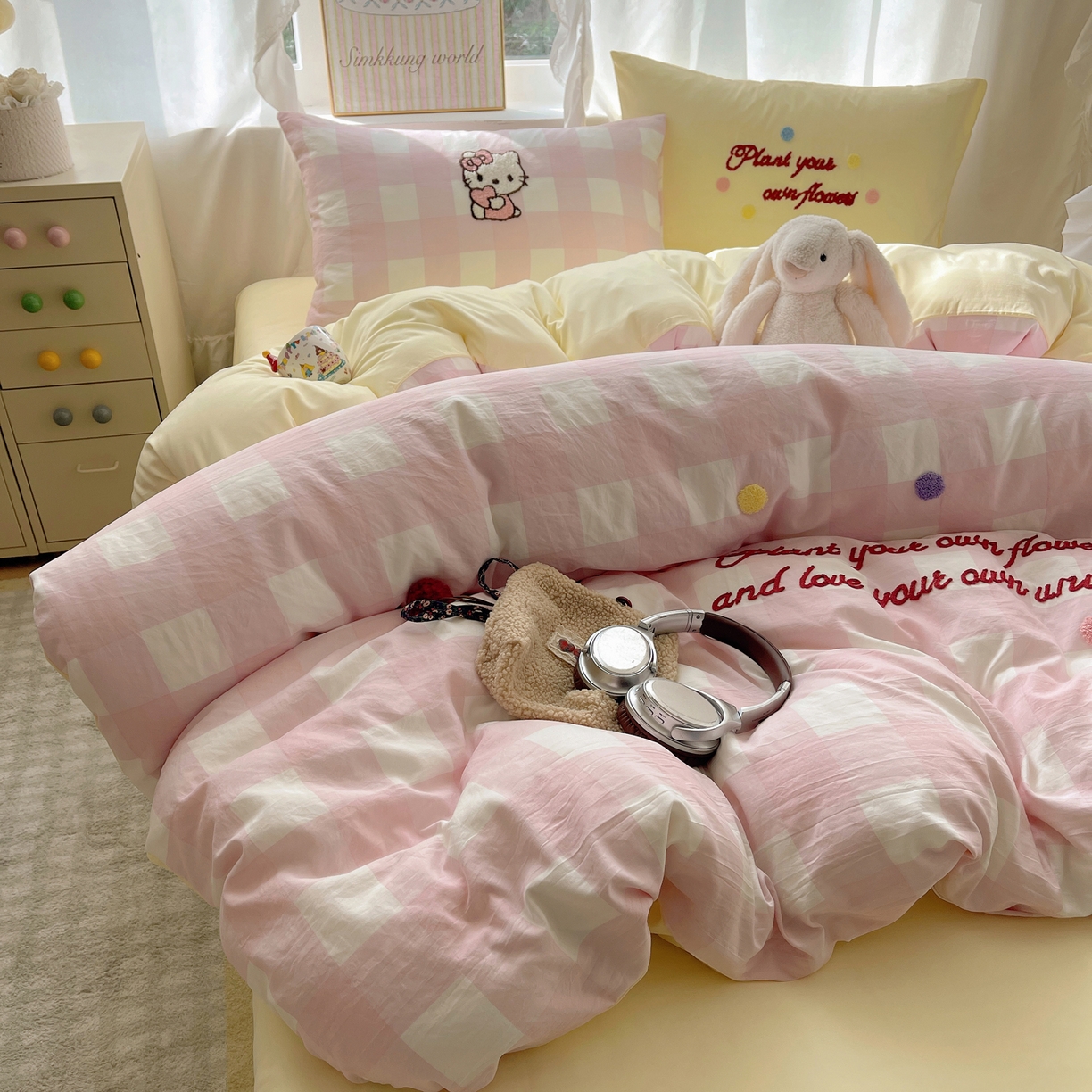 91家纺网 家纺一手货源 找家纺 韩都家居 2026春夏新款亲肤舒适毛巾绣四件套（包含买家秀原图） 蛋糕奶油猫