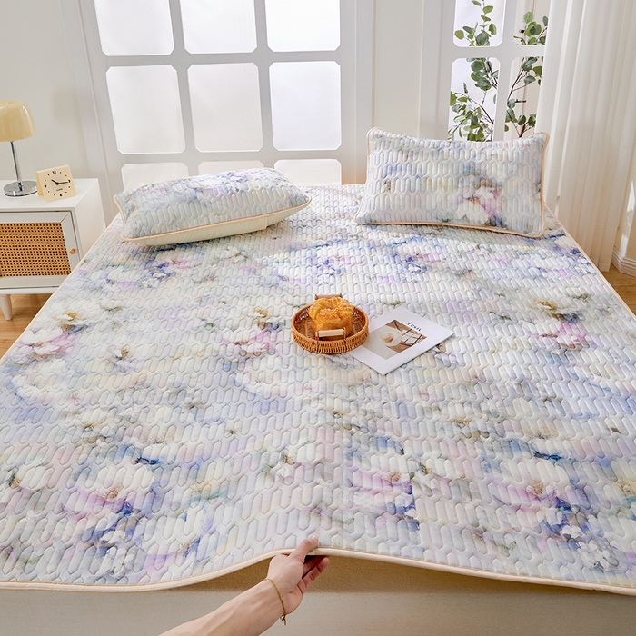 91家纺网 家纺一手货源 找家纺 羽梦家纺 2026新款冰柔丝乳胶床单款凉席雾里看花