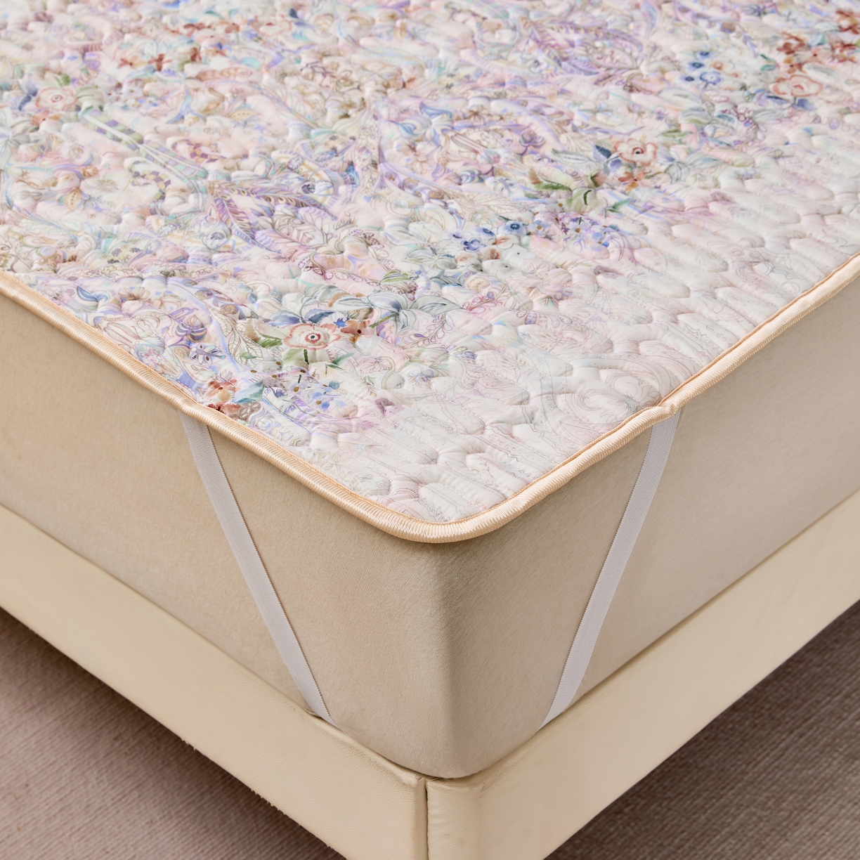 91家纺网 家纺一手货源 找家纺 羽梦家纺 2026新款冰柔丝乳胶床单款凉席云间花境