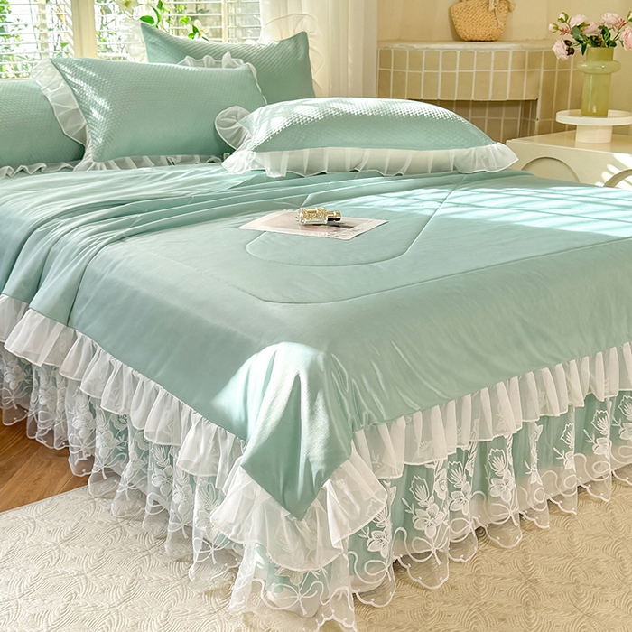 91家纺网 家纺一手货源 找家纺 后庭寝室 2026新款冰感豆豆床裙凉席夏被空调被四件套-花语系列 花语-浅蓝