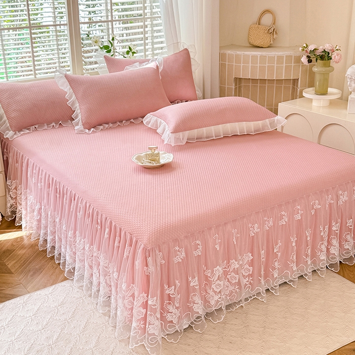 91家纺网 家纺一手货源 找家纺 后庭寝室 2026新款冰感豆豆床裙凉席夏被空调被四件套-花语系列 花语-粉色