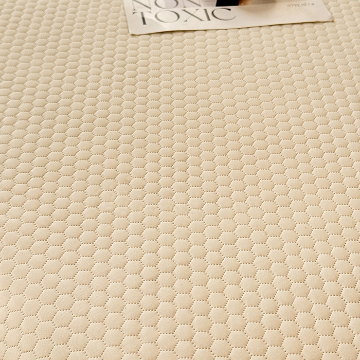 91家纺网 家纺一手货源 找家纺 后庭寝室 2026新款冰感豆豆床裙凉席夏被空调被四件套-花语系列 花语-米色