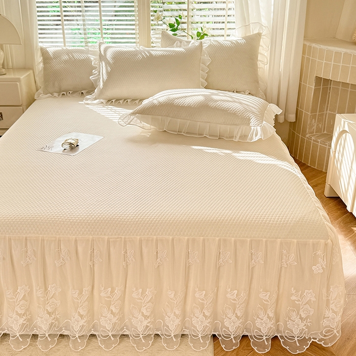 91家纺网 家纺一手货源 找家纺 后庭寝室 2026新款冰感豆豆床裙凉席夏被空调被四件套-花语系列 花语-米色