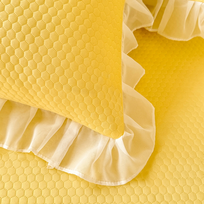 91家纺网 家纺一手货源 找家纺 后庭寝室 2026新款冰感豆豆床裙凉席夏被空调被四件套-花语系列 花语-嫩黄