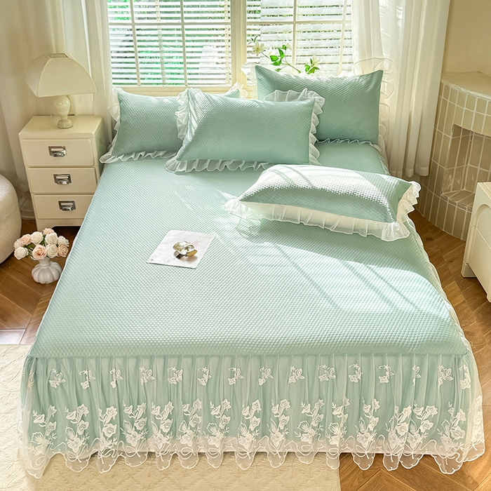 91家纺网 家纺一手货源 找家纺 后庭寝室 2026新款冰感豆豆床裙凉席夏被空调被四件套-花语系列 花语-浅蓝