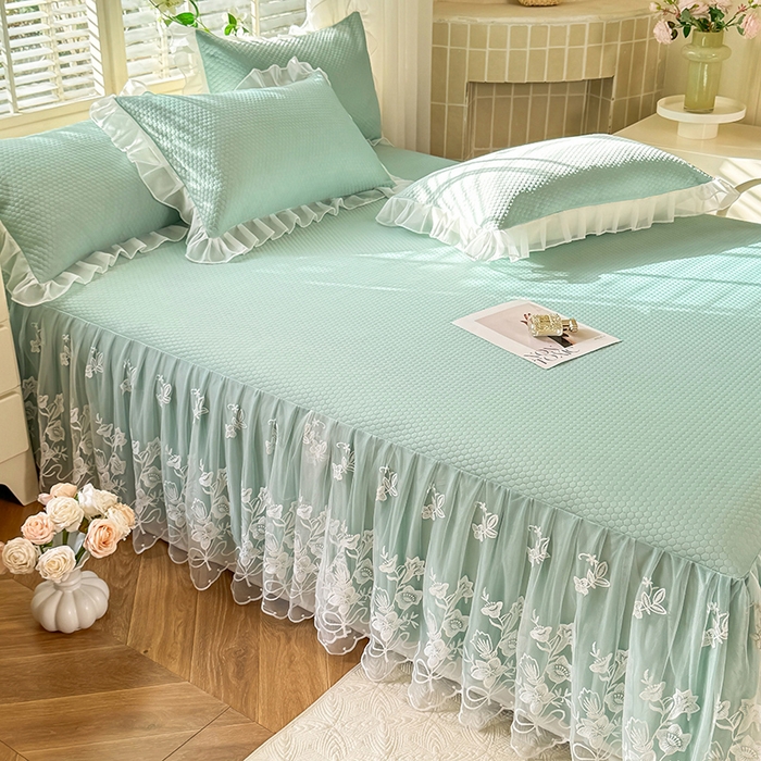 91家纺网 家纺一手货源 找家纺 后庭寝室 2026新款冰感豆豆床裙凉席夏被空调被四件套-花语系列 花语-浅蓝