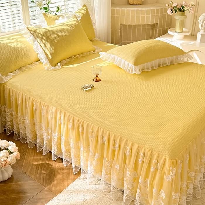 91家纺网 家纺一手货源 找家纺 后庭寝室 2026新款冰感豆豆床裙凉席夏被空调被四件套-花语系列 花语-嫩黄