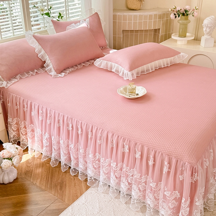 91家纺网 家纺一手货源 找家纺 后庭寝室 2026新款冰感豆豆床裙凉席夏被空调被四件套-花语系列 花语-粉色