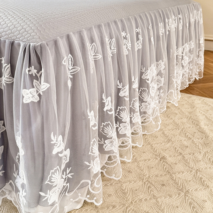 91家纺网 家纺一手货源 找家纺 后庭寝室 2026新款冰感豆豆床裙凉席夏被空调被四件套-花语系列 花语-浅灰