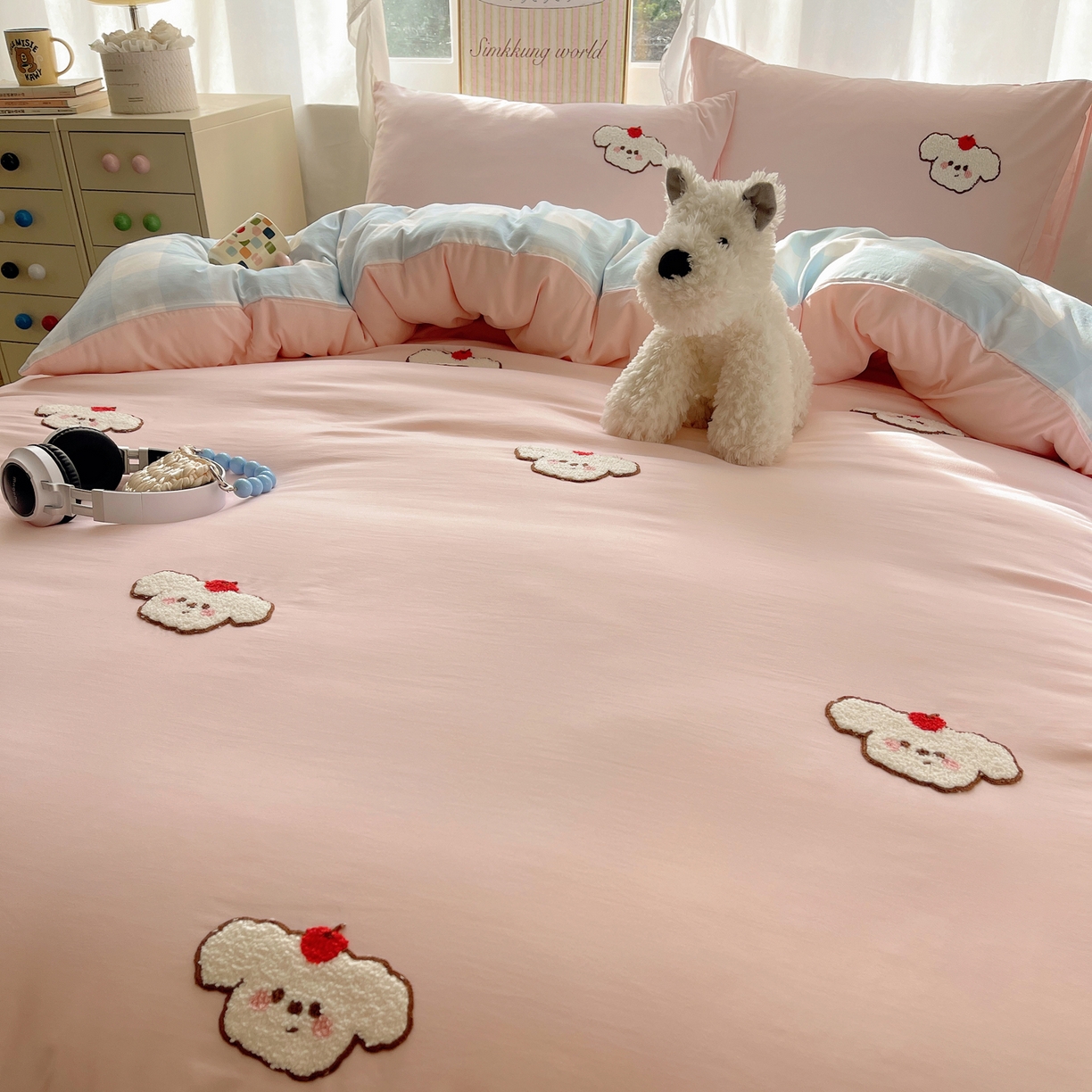 91家纺网 家纺一手货源 找家纺 韩都家居 2026春夏新款亲肤舒适毛巾绣四件套（包含买家秀原图） 可爱狗狗