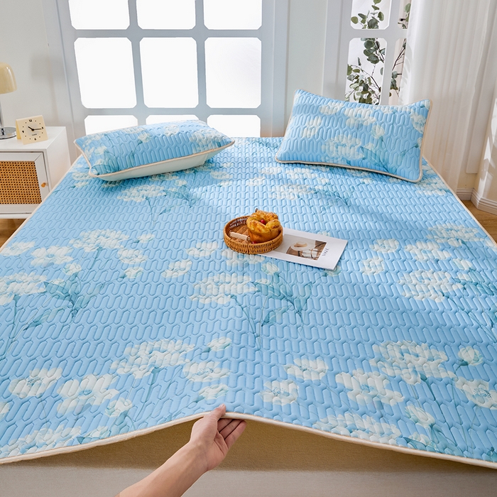 91家纺网 家纺一手货源 找家纺 羽梦家纺 2026新款冰柔丝乳胶床单款凉席青空花信