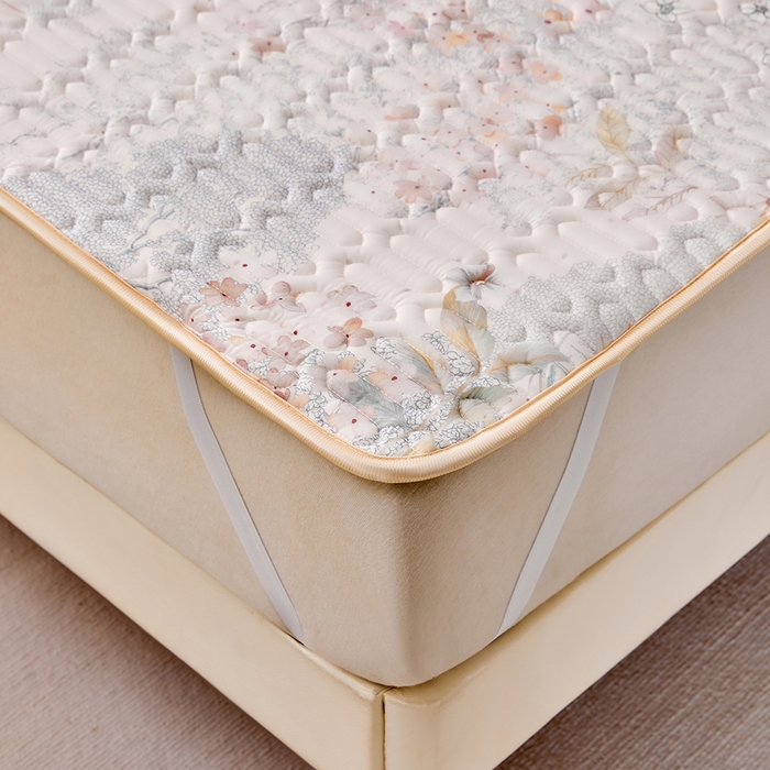 91家纺网 家纺一手货源 找家纺 羽梦家纺 2026新款冰柔丝乳胶床单款凉席烟霞织梦