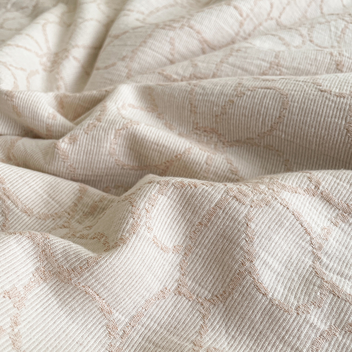 91家纺网 家纺一手货源 找家纺 吾诺家居 2026新款全棉色织提花三层纱夏被夏凉被空调被-华美 太阳花