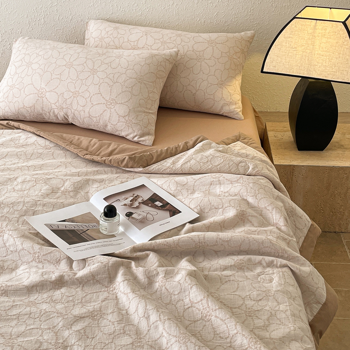 91家纺网 家纺一手货源 找家纺 吾诺家居 2026新款全棉色织提花三层纱夏被夏凉被空调被-华美 太阳花