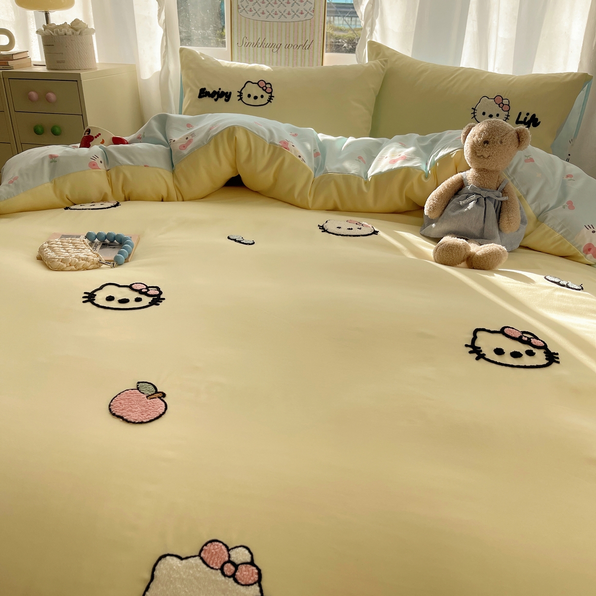 91家纺网 家纺一手货源 找家纺 韩都家居 2026春夏新款亲肤舒适毛巾绣四件套（包含买家秀原图） 苹果甜猫