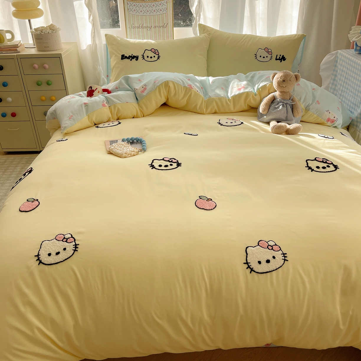 91家纺网 家纺一手货源 找家纺 韩都家居 2026春夏新款亲肤舒适毛巾绣四件套（包含买家秀原图） 苹果甜猫