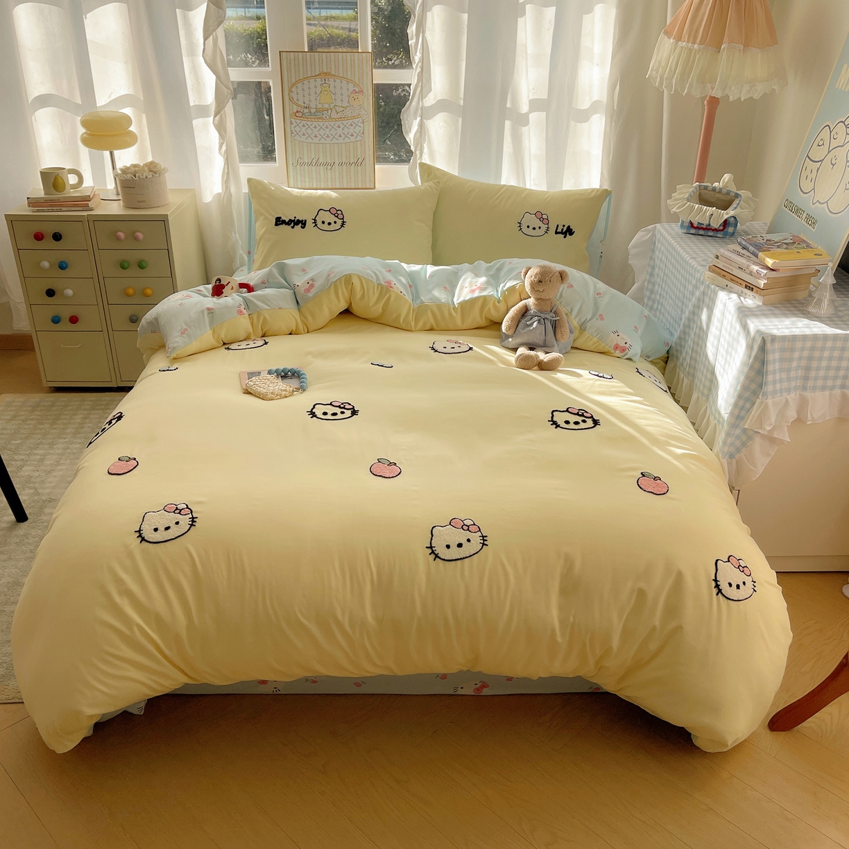 91家纺网 家纺一手货源 找家纺 韩都家居 2026春夏新款亲肤舒适毛巾绣四件套（包含买家秀原图） 苹果甜猫