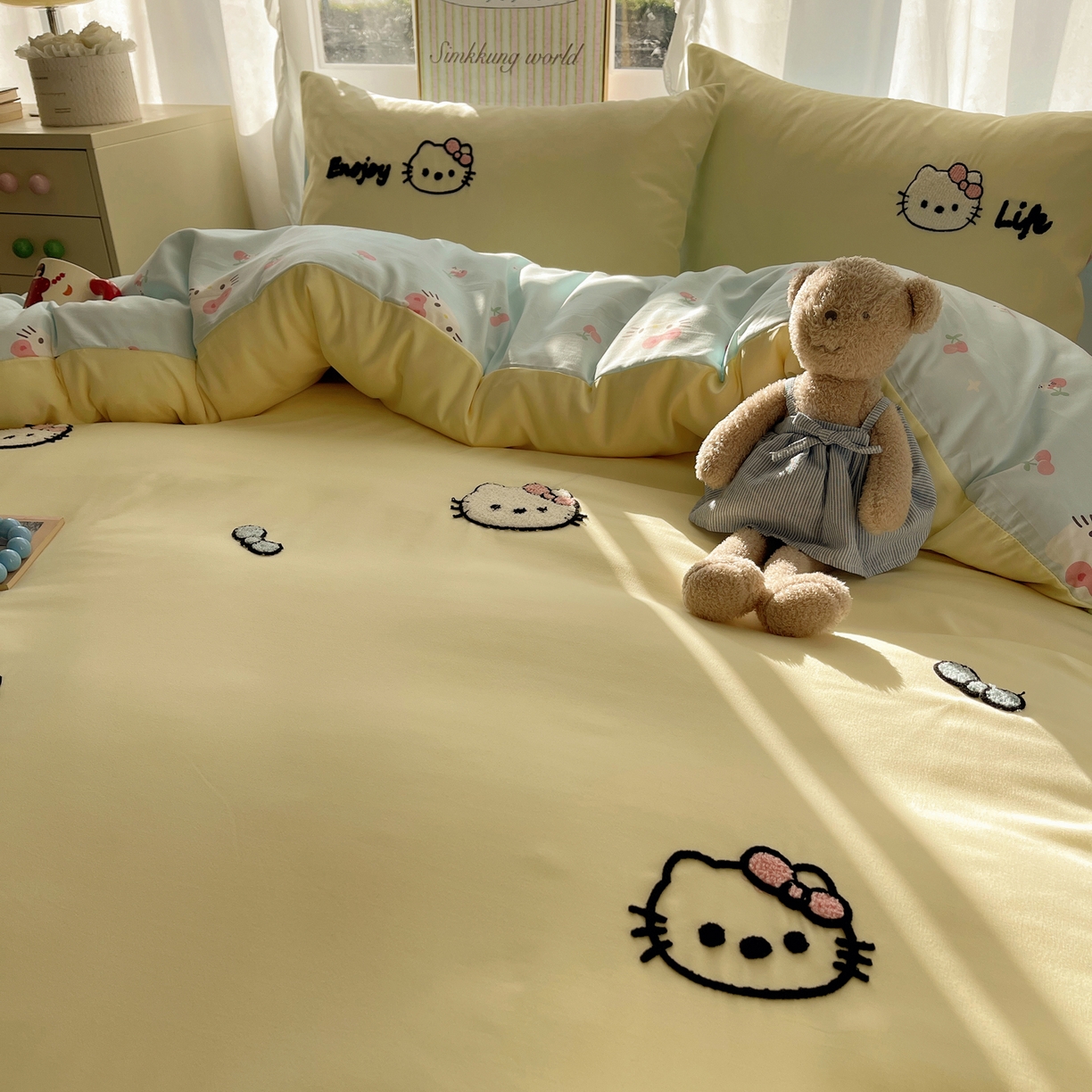 91家纺网 家纺一手货源 找家纺 韩都家居 2026春夏新款亲肤舒适毛巾绣四件套（包含买家秀原图） 苹果甜猫