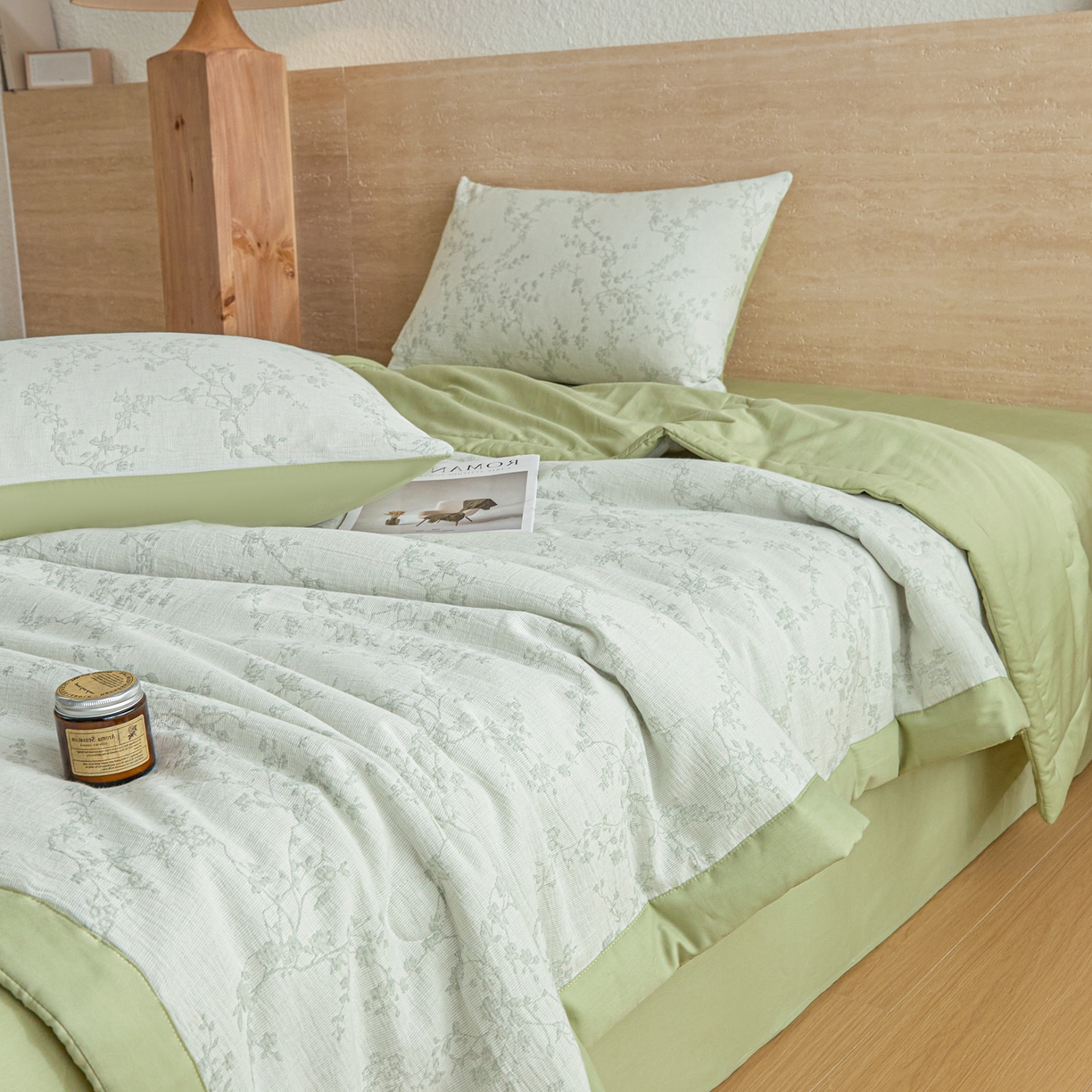 91家纺网 家纺一手货源 找家纺 吾诺家居 2026新款全棉色织提花三层纱夏被夏凉被空调被-华美 香水繁花-绿