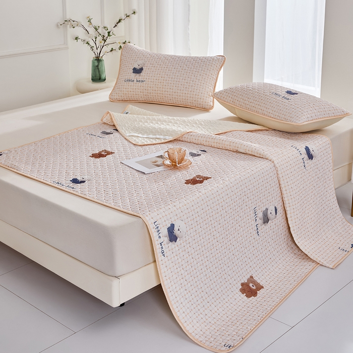 91家纺网 家纺一手货源 找家纺 羽梦家纺 2026新款凉席硅胶席子 元气小熊