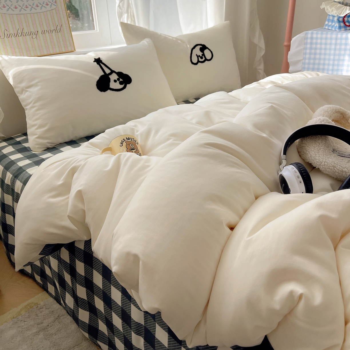 91家纺网 家纺一手货源 找家纺 韩都家居 2026春夏新款亲肤舒适毛巾绣四件套（包含买家秀原图） 线条狗